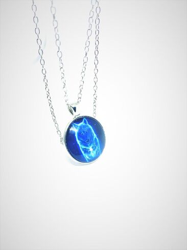 Glow in the dark wolf necklace glowing pendant resin necklace unique pendant blue wolf necklace glow in the dark green in Saudi Arabia