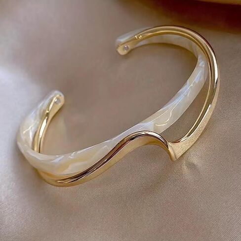 Wave Cuff Bracelet Irregular Layered Chunky Statement Acrylic Bangle Bracelet Summer Beach Open Cuff Bangle for Women Girls in Saudi Arabia