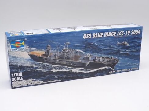 Trumpeter 05717 Model Kit USS Blue Ridge LCC 19 2004 in Kuwait
