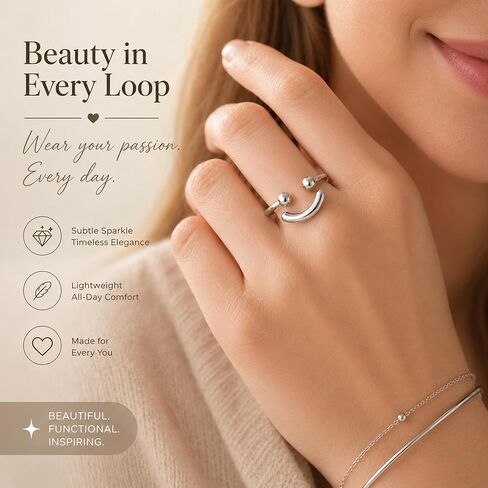 Smiley Face Crochet Tension Ring for Finger, Adjustable Minimalist Yarn Guide Ring for Knitting, Silver Plated Crochet Ring with Thread Cutter & Kit, Joyful Jewelry Gift for Crocheters in Saudi Arabia