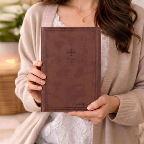 طبعة كاثوليكية للكتاب المقدس NRSV مخصصة، اسم مخصص منقوش، الكتاب المقدس الكاثوليكي الكامل، هدية مسيحية ومعمودية للرجال والنساء in Kuwait
