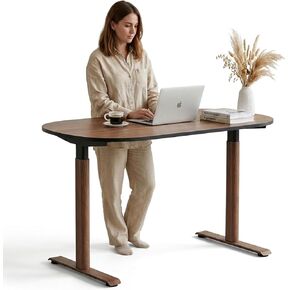 مكتب قائم كهربائي مقاس 48 × 24، مكتب ثابت غير متذبذب مزود بمحرك هادئ وإعدادات مسبقة للذاكرة، سطح مكتب من قطعة واحدة من خشب الجوز، مكتب منزلي قائم على شكل ساق بيضاوية، مضاد للتصادم، تصميم بسيط in Kuwait