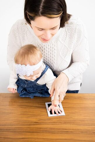 طقم لوحة حبر Pearhead Clean-Touch، عبوتان من مجموعة بصمة اليد وبصمة القدم بدون فوضى، مجموعة هدايا تذكارية لليد وبصمة القدم بدون حبر، تتضمن 8 بطاقات طباعة in Kuwait