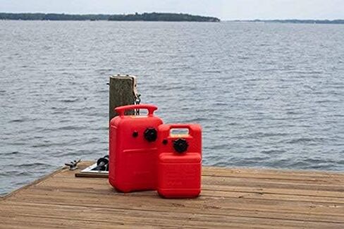 خزان الوقود سيبتر نبتون المحمول سعة 6 جالون، أحمر in Kuwait