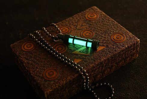 TEC Accessories - Embrite Glow Fob - Anodized Aluminum - Green Embrite Glow Pellet - Key Fob - Glow Sticks - Gifts for Men in Kuwait