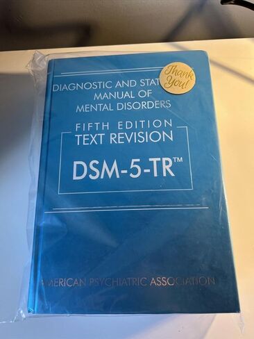 DSM 5-tr الدليل التشخيصي والإحصائي للاضطرابات العقلية DSM 5-TR الطبعة الخامسة مراجعة النص in Kuwait