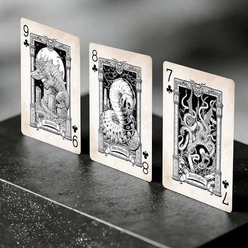 أوراق لعب Cthulhu Mythos Theme، 54 رسمًا توضيحيًا رائعًا مرسومة يدويًا، أوراق لعب راقية، مجموعة يجب اقتناؤها للمتحمسين، مناسبة للترفيه in Kuwait