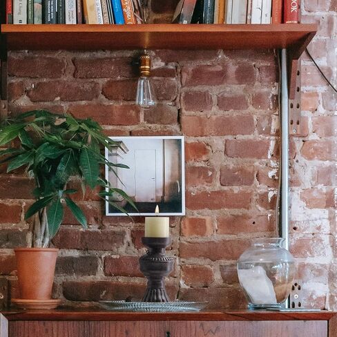 حامل شموع على شكل مصباح الكيروسين من الراتنج القديم باللون البني الداكن، ديكور طاولة مزرعة ريفية للشموع والشموع الصغيرة (6 بوصات) in Kuwait