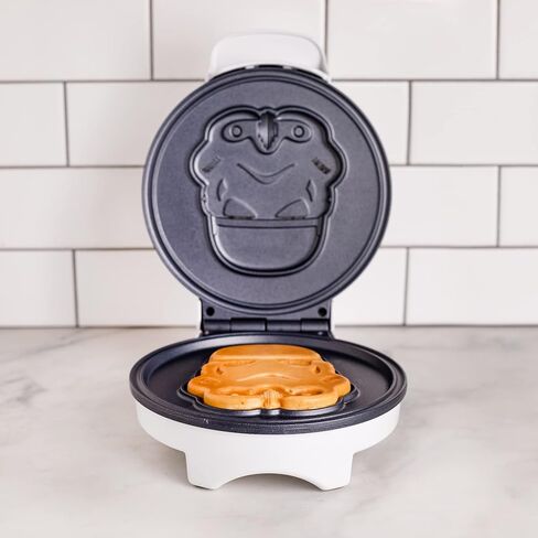 Star Wars Stormtrooper Waffle Maker- Star Wars Icon On Your Waffles- Waffle Iron in Saudi Arabia