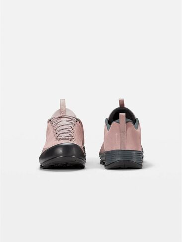 Arc'teryx Konseal FL 2 Leather GTX Shoe Women's | Fast and Light Gore-Tex Leather Approach Shoe in Saudi Arabia