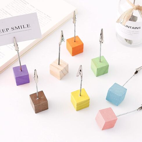 Enkrio 8 قطع حامل رقم الطاولة مع 100 بطاقة مؤشر فارغة قاعدة مكعب حامل بطاقة مكان مع مشبك التمساح مشبك صورة مذكرة ملاحظة حامل صور لحفلات أعياد الميلاد والمكتب DIY الزفاف in Kuwait