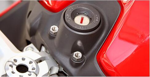 for 1299/1199/959/899 Panigale V4 V2 Motorcycle Cell Phone Mount, GPS Bracket Navigation Bracket Phone Holder(for Ducati Motorcycle Vehicle) in Kuwait