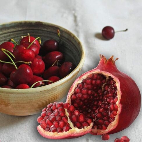 Cherry Pomegranate Fragrance Oil (16 oz Bottle) for Candle Making, Soap Making, Tart Making, Room Sprays, Lotions, Car Fresheners, Slime, Bath Bombs, Warmers… in Kuwait