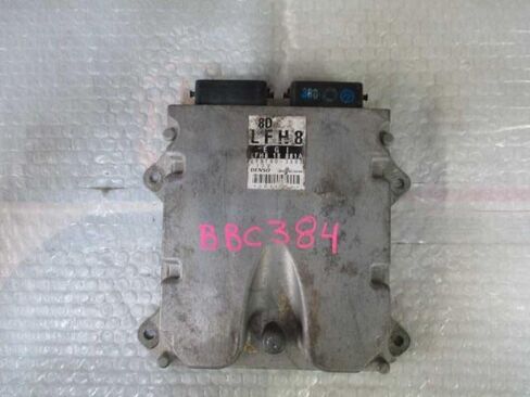 وحدة التحكم في المحرك ECM 2.0L تناسب 05 متوافقة مع Mazda 3 LFH8 18 881A LFH818881A in Kuwait