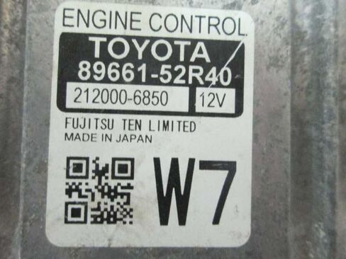 وحدة التحكم في المحرك ECM هاتشباك تناسب 12-14 ياريس 89661-52R40 8966152R40 in Kuwait