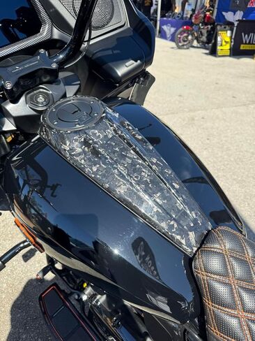 Dash Fuel Tank Console Cover Carbon Fiber Gas Tank Cap Cover Compatible For Harley Touring 2023 2024 2025 CVO Street Glide CVO Road Glide CVO Road Glide ST Street Glide Ultra Road Glide in Saudi Arabia