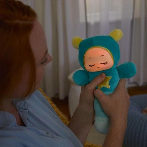 مجموعة ألعاب Playskool Glo Worm Soother - حزمة مع مستشعر SmartSense للبكاء، لعبة مهدئة محشوة قابلة للتسجيل الصوتي لحديثي الولادة والأطفال بالإضافة إلى شماعة الباب | لعبة بلاي سكول من القطيفة وقت النوم للأطفال الصغار in Kuwait