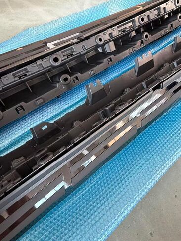 US Stock Side Steps Running Boards Fits for BMW X7 G07 2019-2026, Aluminum Nerf Bars, 2PCS with Brackets in Saudi Arabia