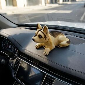Nodding Beagle Car Dashboard Decoration, Waterproof Resin Cute Shaking Head Dog Auto Ornament, Funny Animal Vehicle Interior Decorative Accessory for Home Office Desk (Beagle) in Saudi Arabia