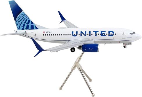 GeminiJets G2UAL1014F United Airlines Boeing 737-700 N21723 ترفرف للأسفل؛ مقياس 1:200 in Kuwait