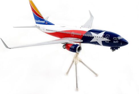 GeminiJets G2UAL1014F United Airlines Boeing 737-700 N21723 ترفرف للأسفل؛ مقياس 1:200 in Kuwait