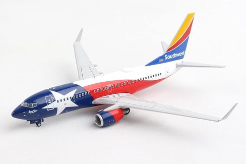GeminiJets G2UAL1014F United Airlines Boeing 737-700 N21723 ترفرف للأسفل؛ مقياس 1:200 in Kuwait