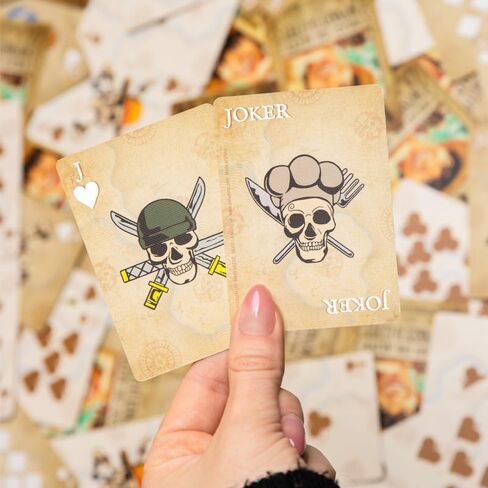أوراق لعب Paladone One Piece Jolly Rogers للبوكر، والرومي، وGo Fish، وألعاب البطاقات، وبضائع الرسوم المتحركة المرخصة رسميًا وهدية قابلة للتجميع في علبة معدنية in Kuwait