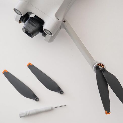 MECCANIXITY 9050 Propellers 9x5 Prop 2-Vane Fixed-Wing Orange Replacement Props with Adapter Rings for Airplane RC Plane, Pack of 6 in Kuwait
