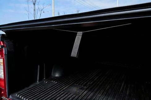 غطاء سرير شاحنة ناعم قابل للطي متوافق مع سرير 2007-2018 Chevy Silverado/GMC Sierra 1500 5.8 قدم بدون أنظمة السكك الحديدية، غطاء سرير شاحنة أسود in Kuwait