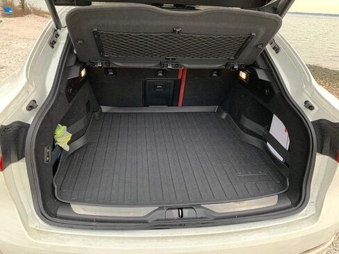 Premium Cargo Liner for Maserati Levante 2017-2024 - Custom Fit Car Trunk Mat - All-Season Black Cargo Mat - 3D Shaped Laser Measured Trunk Liners for Maserati Levante 2017-2024. in Kuwait