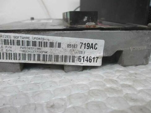 07 08 09 10 PT Cruiser Engine وحدة التحكم ECM 05187719AC p05187719AC in Kuwait