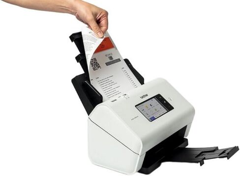 Brother ADS-4900 W، ماسح ضوئي احترافي للمستندات مع USB وLAN و5 جيجا هرتز WLAN، مسح ضوئي على الوجهين، شاشة تعمل باللمس ADS4900 W أبيض in Kuwait