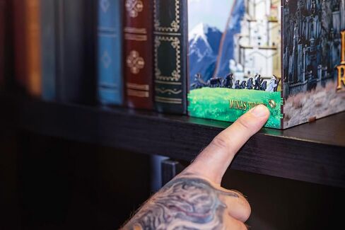 مجموعة Revell Book Nook Kit The Lord of the Rings - Minas Tirith DIY Miniature Kit 9 "Booknook 3D لغز خشبي مع ضوء LED ديكور رف الكتب هدية للبالغين والنساء والرجال in Kuwait