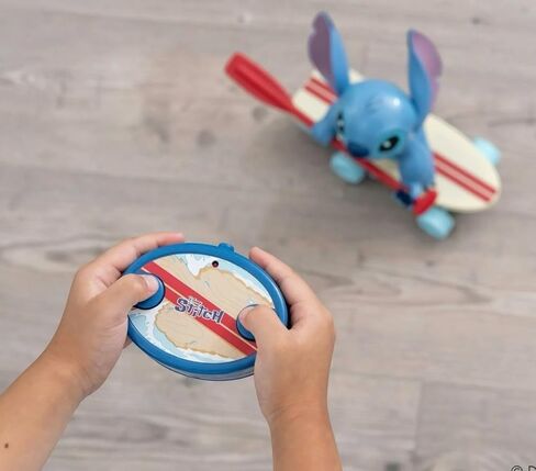 Jada Surfer Stitch RC - لعبة تحكم لاسلكي مقاس 10 بوصات مع ميزة الدوران بزاوية 360 درجة والضبط الذاتي - Disney Lilo & Stitch - هدية ممتعة للأطفال ومحبي الأفلام - للأعمار من 3 سنوات فما فوق in Kuwait