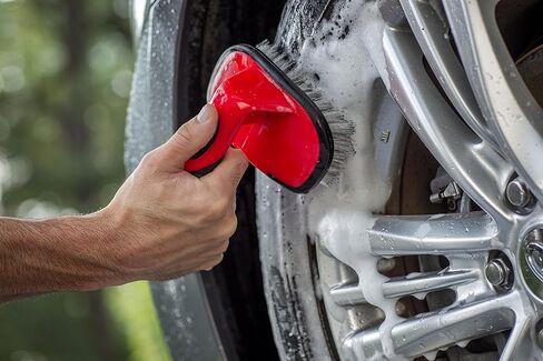 Mothers Contoured Tire Brush in Kuwait