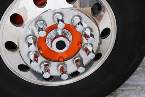 Premium Chrome-Plated 6061-T6 Aluminum Hub Billet Axle Hub Oilers, for Universal Trucks Peterbilt Kenworth Freightliner, Bolt-on Exterior Truck Wheel Hub Wheel Center Hub Oilers in Saudi Arabia