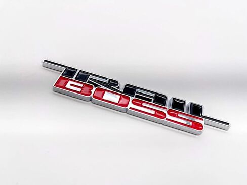 1 قطعة 2019-2024 Trail Boss Emblem ثلاثية الأبعاد شارة اسم لاصق الشعار ملصق بديل لـ Trail Boss 1500 2500 HD (أسود/أحمر) in Kuwait