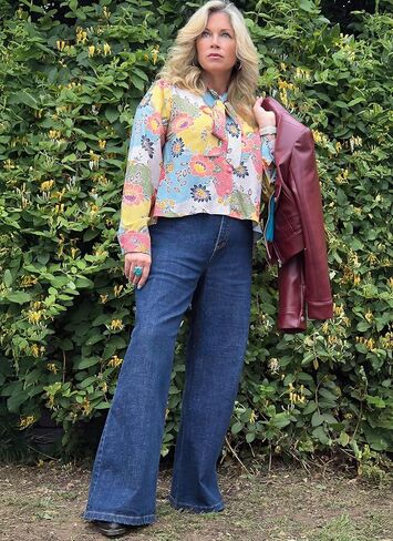 Know Me ME2137N5 Misses' V-Neck Button Down Blouse and Cropped Jacket Sewing Pattern Packet by Lynn Brannelly, Design Code ME2137, Sizes 10-12-14-16-18 in Kuwait