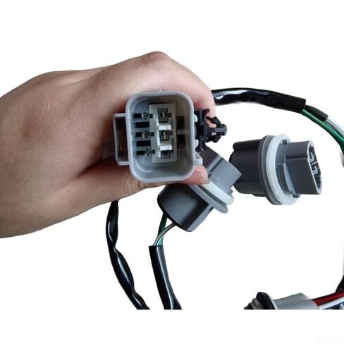 Rear Tail Lamp Light Socket Harness for Toyota for Tacoma 2005-2015 81555-04150 Tail Light Harness Brake Light Assembly Tail Light Wiring Harness Tail Light Socket Replacement in Saudi Arabia
