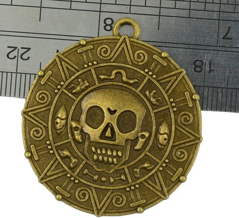 6pcs Pirates of The Caribbean Gold Skull Coin Treasure Charms Pendants Necklace, Vintage Skull Medallion for Gift Reward in Kuwait