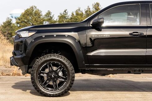 Rough Country Pocket Fender Flares for Chevy Colorado (2023-2026) - 1" Tire Coverage, 5.75" Height, Riveted Style, UV-Resistant ABS, Paintable Matte Black in Kuwait