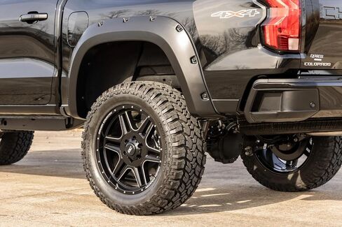 Rough Country Pocket Fender Flares for Chevy Colorado (2023-2026) - 1" Tire Coverage, 5.75" Height, Riveted Style, UV-Resistant ABS, Paintable Matte Black in Kuwait