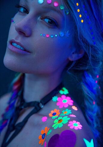 ملصقات الجسم Sasswear Blacklight - إكسسوارات أزياء نيون للمهرجانات والحفلات المتوهجة، 40 قطعة (ديزي) in Kuwait