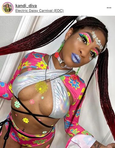 ملصقات الجسم Sasswear Blacklight - إكسسوارات أزياء نيون للمهرجانات والحفلات المتوهجة، 40 قطعة (ديزي) in Kuwait