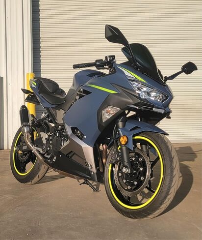 Fluorescent Neon Yellow Wheel Stripes for 17" Motorcycle Rims Dayglo Vinyl Tape 9mm 3/8" in Kuwait