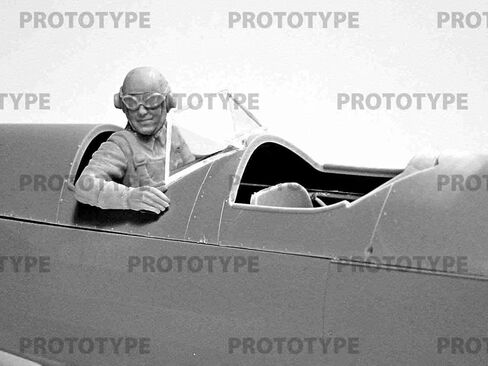 مجموعة مجسمات ICM Sprue Brothers 32112 1:32 WW2 Allies Pilots in The Cockpit (بريطانية وأمريكية وسوفياتية)، ICM32112 in Kuwait