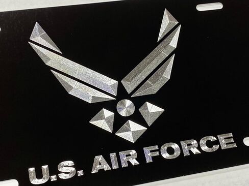 علامة سيارة تحمل شعار AIR Force محفورة بالألماس على لوحة ترخيص أمامية معدنية من الألومنيوم الأسود in Kuwait