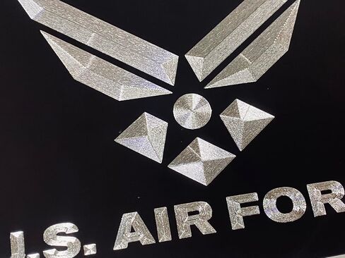 علامة سيارة تحمل شعار AIR Force محفورة بالألماس على لوحة ترخيص أمامية معدنية من الألومنيوم الأسود in Kuwait