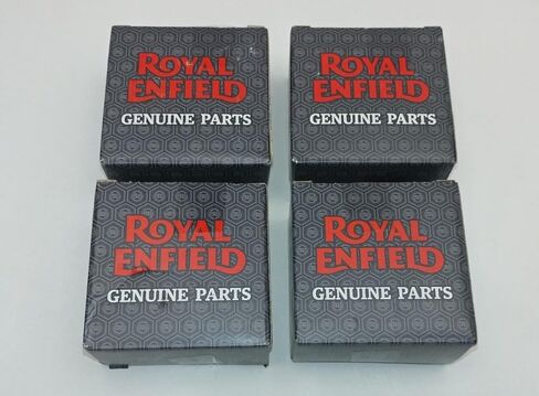 4 مرشحات زيت من العلامة التجارية Royal Enfield OEM 450 من جبال الهيمالايا وحرب العصابات في صندوق 88864 RE. JL ميسوري قطع غيار ومتفرقات. in Kuwait