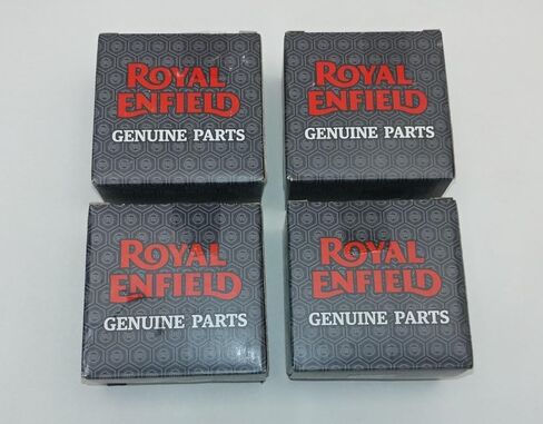 4 مرشحات زيت من العلامة التجارية Royal Enfield OEM 450 من جبال الهيمالايا وحرب العصابات في صندوق 88864 RE. JL ميسوري قطع غيار ومتفرقات. in Kuwait